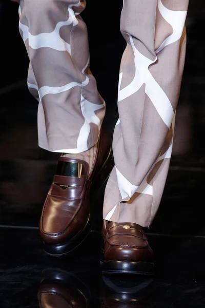 Look 14